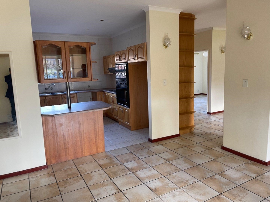 To Let 2 Bedroom Property for Rent in Kenridge Western Cape